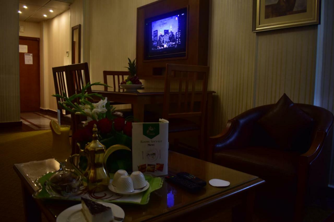 Canary Beach Hotel 얀부 외부 사진