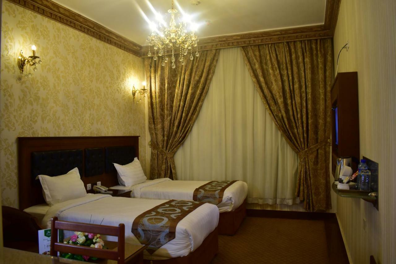 Canary Beach Hotel 얀부 외부 사진